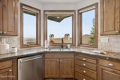 2044 Mahre Drive, Park City, UT 84098 - Photo 10
