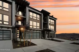 2022 W Pinnacle Ln, Heber City, UT 84032 - Photo 2