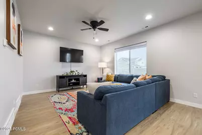 3231 S 2410 West, Syracuse, UT 84075 - Photo 2