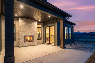 387 E 7900 St, Huntsville, UT 84317 - Photo 8