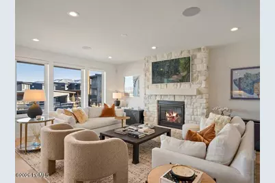 746 E 6300 East, Huntsville, UT 84317 - Photo 4