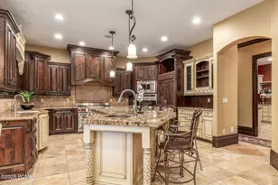 6150 S Murdoch Woods Pl, Holladay, UT 84121 - Photo 8