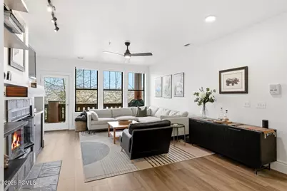 8251 Meadowview Court #J24, Park City, UT 84098 - Photo 6