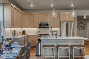 1166 W Helling Cir, Daniel, UT 84032 - Photo 6
