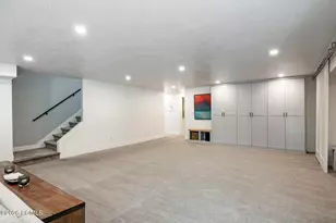 1562 E Lone Peak Dr, Salt Lake City, UT 84117 - Photo 36