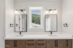 889 E Grizzly Draw Ct, Hideout, UT 84036 - Photo 18