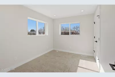 6121 S 520 East, Murray, UT 84107 - Photo 10