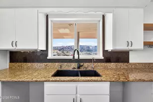 640 N Juniper St, Hildale, UT 84784 - Photo 8