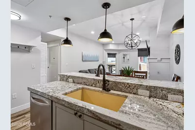 3720 N Sundial Court #C105, Park City, UT 84098 - Photo 12