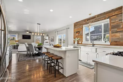 215 E 300, Midway, UT 84049 - Photo 14