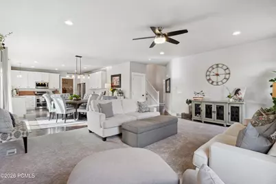 215 E 300, Midway, UT 84049 - Photo 10