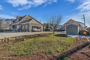 7462 S 2300, Cottonwood Heights, UT 84121 - Photo 30