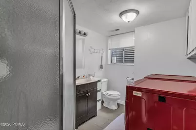 7462 S 2300, Cottonwood Heights, UT 84121 - Photo 20