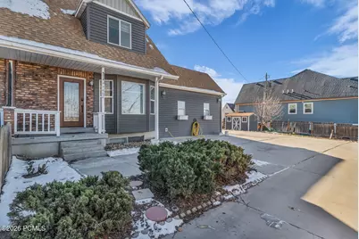 7462 S 2300, Cottonwood Heights, UT 84121 - Photo 2