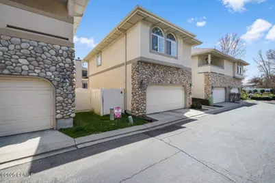 7819 S Spruce Tree Lane, Sandy, UT 84094 - Photo 32