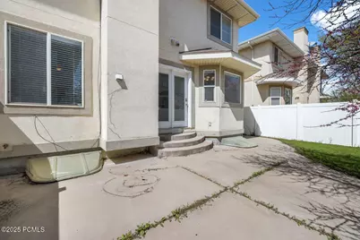 7819 S Spruce Tree Lane, Sandy, UT 84094 - Photo 26