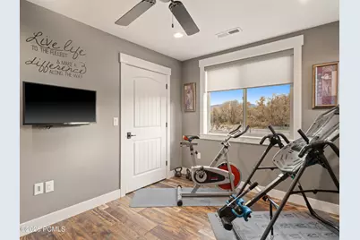 152 N 8750, Huntsville, UT 84317 - Photo 54