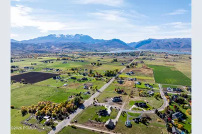 152 N 8750, Huntsville, UT 84317 - Photo 90