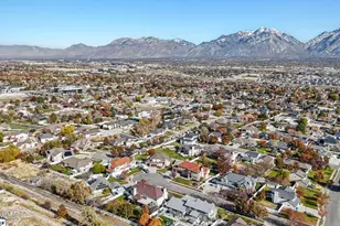 11694 S Stone Crest Circle, Riverton, UT 84065 - Photo 12