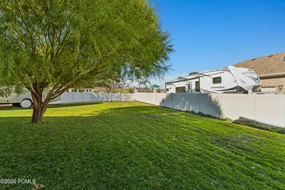 11694 S Stone Crest Circle, Riverton, UT 84065 - Photo 26