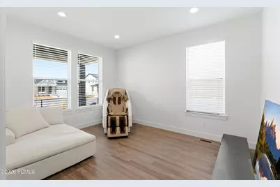 8569 S Round Stone Cove, Sandy, UT 84094 - Photo 58