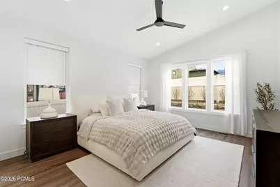 8569 S Round Stone Cove, Sandy, UT 84094 - Photo 12