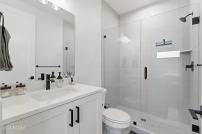 8569 S Round Stone Cove, Sandy, UT 84094 - Photo 36