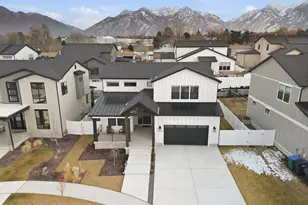 8569 S Round Stone Cove, Sandy, UT 84094 - Photo 22