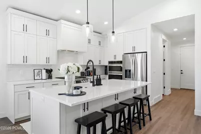 8569 S Round Stone Cove, Sandy, UT 84094 - Photo 52