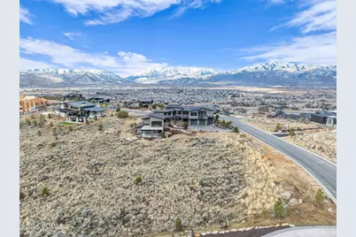 2420 E Boulder Top Way, Heber City, UT 84032 - Photo 2