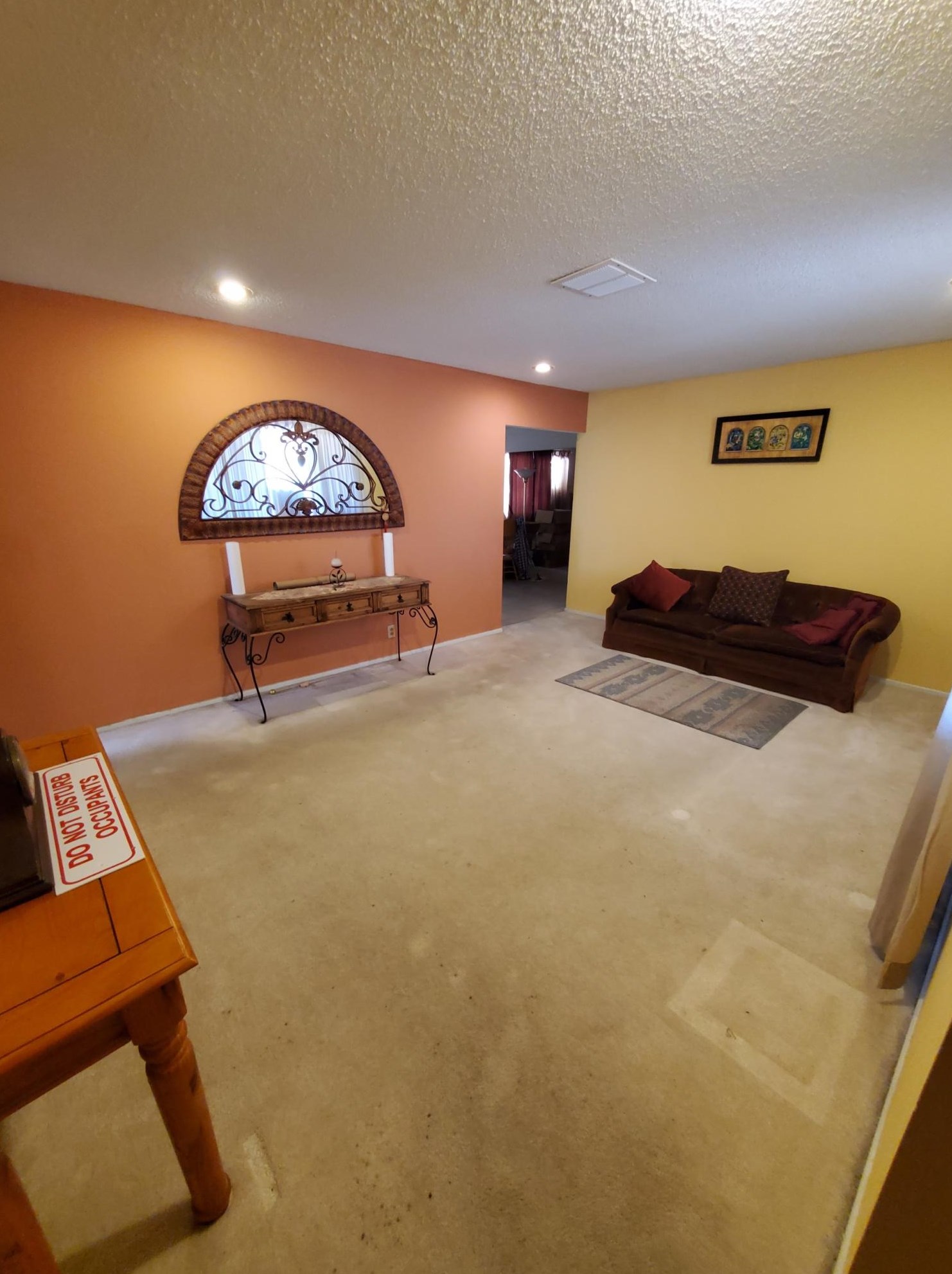591 Carmalita St, Hemet, CA 92543-6039