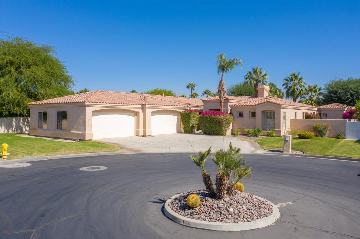2 Como Cir, Palm Desert, CA 92211-8906