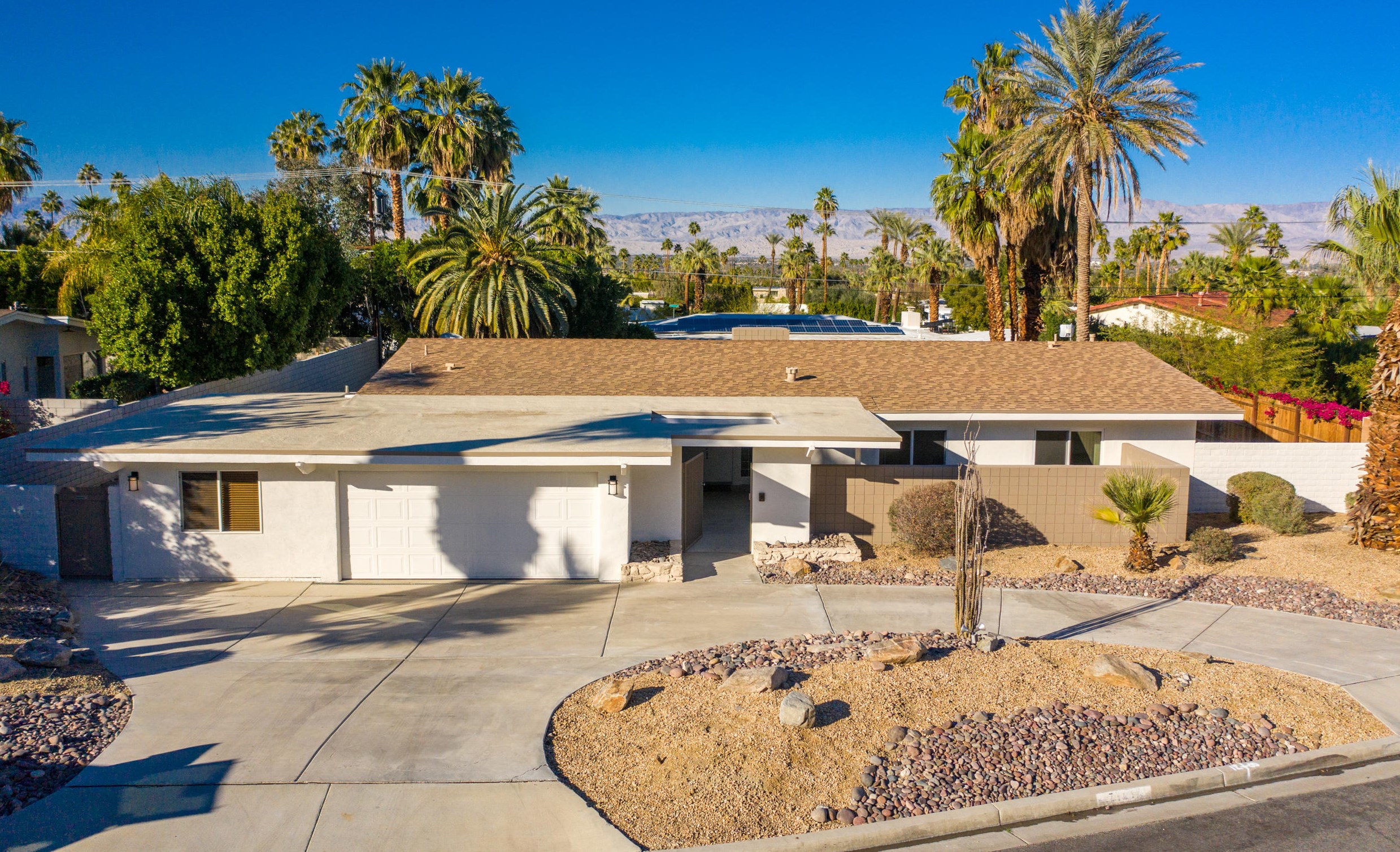 73462 Tamarisk St, Palm Desert, CA 92260-5734
