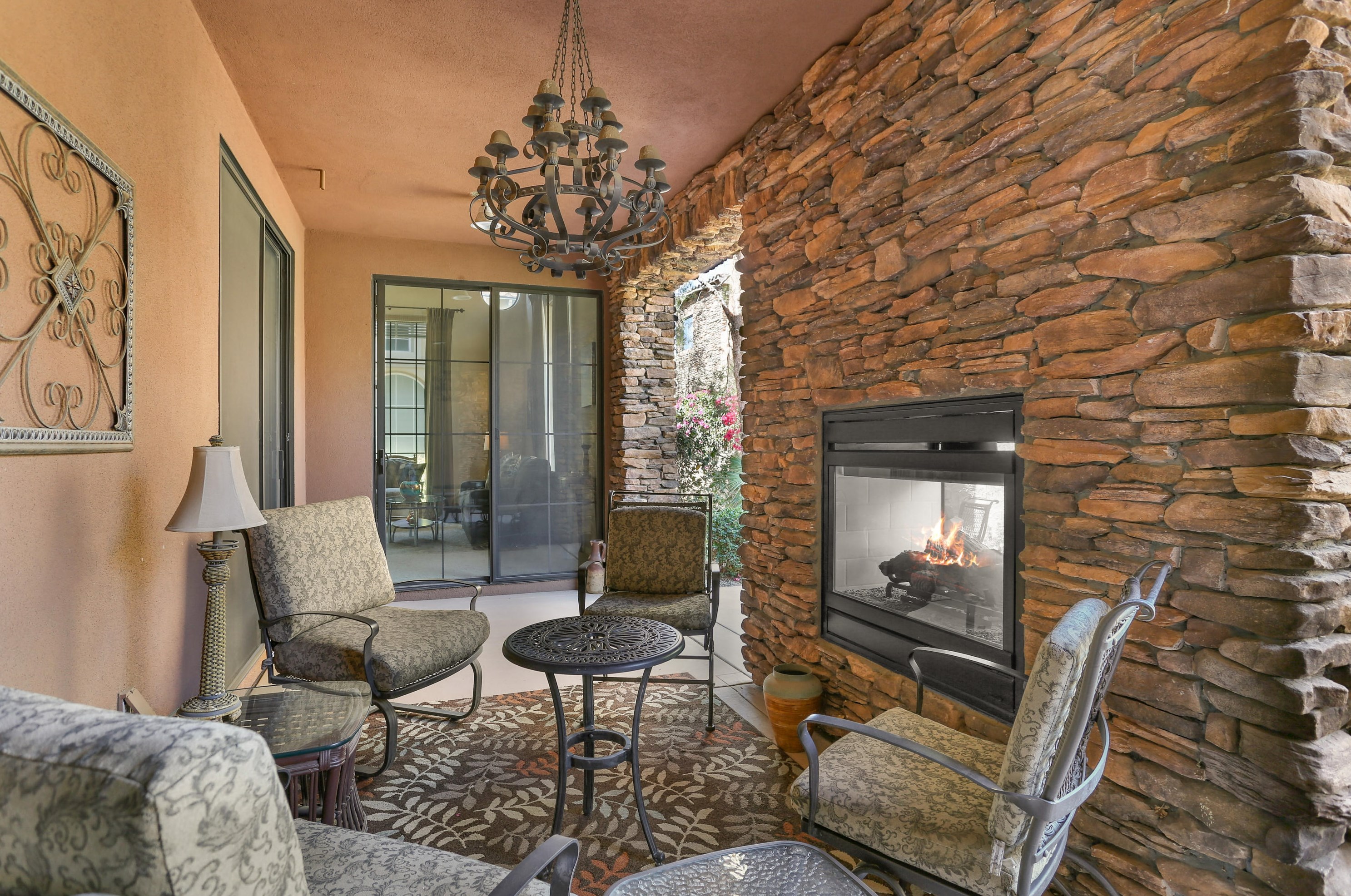 2282 Via Alba, Palm Desert, CA 92260-1828