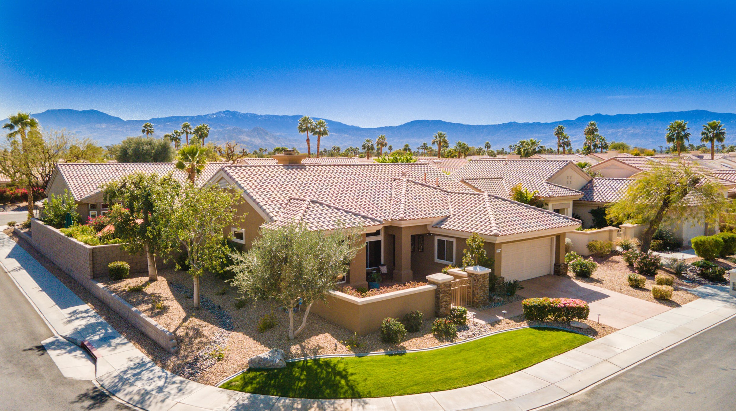 78969 Naranja Dr, Palm Desert, CA 92211-1593