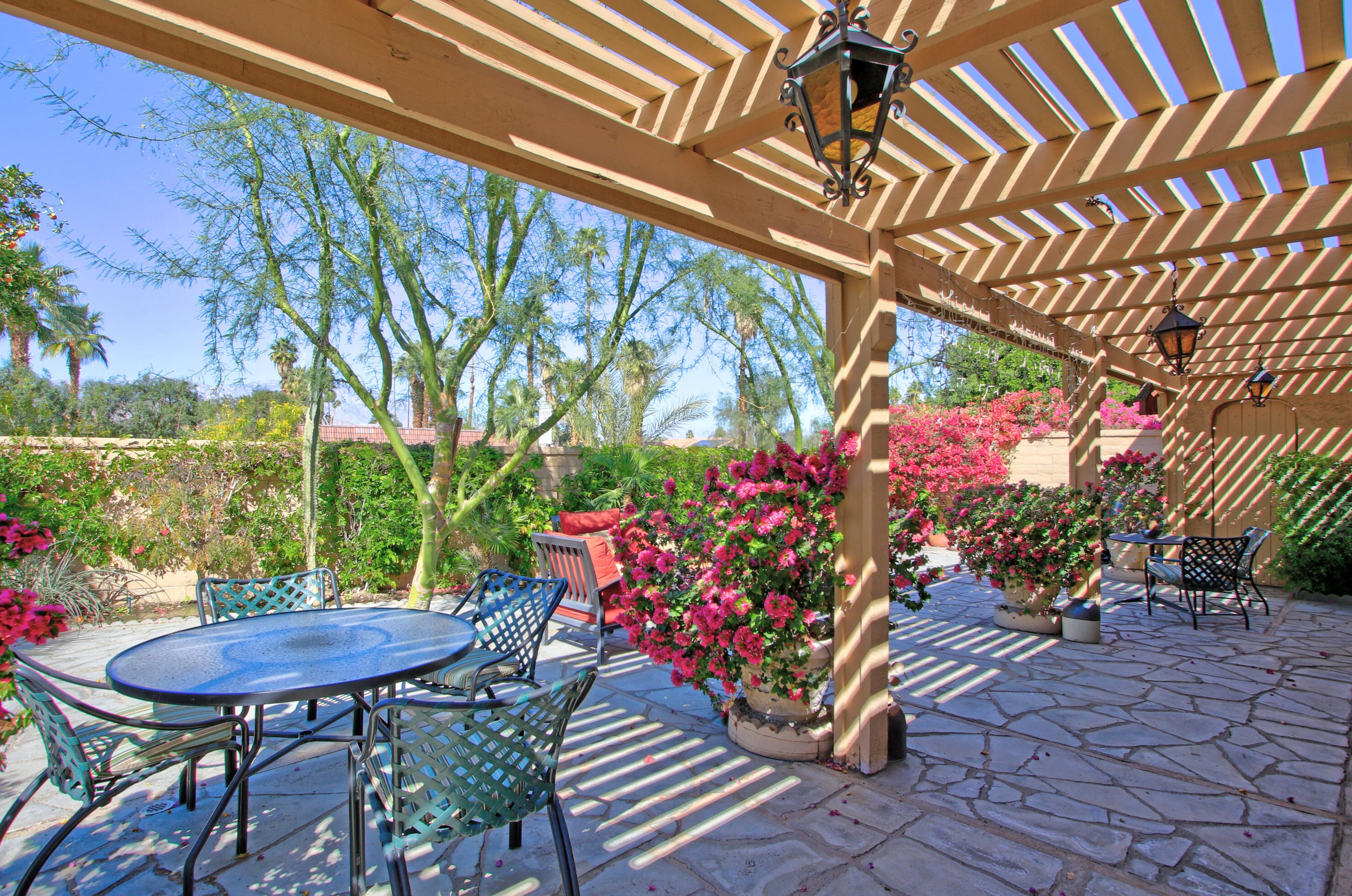 44149 Elba Ct, Palm Desert, CA 92260-8572