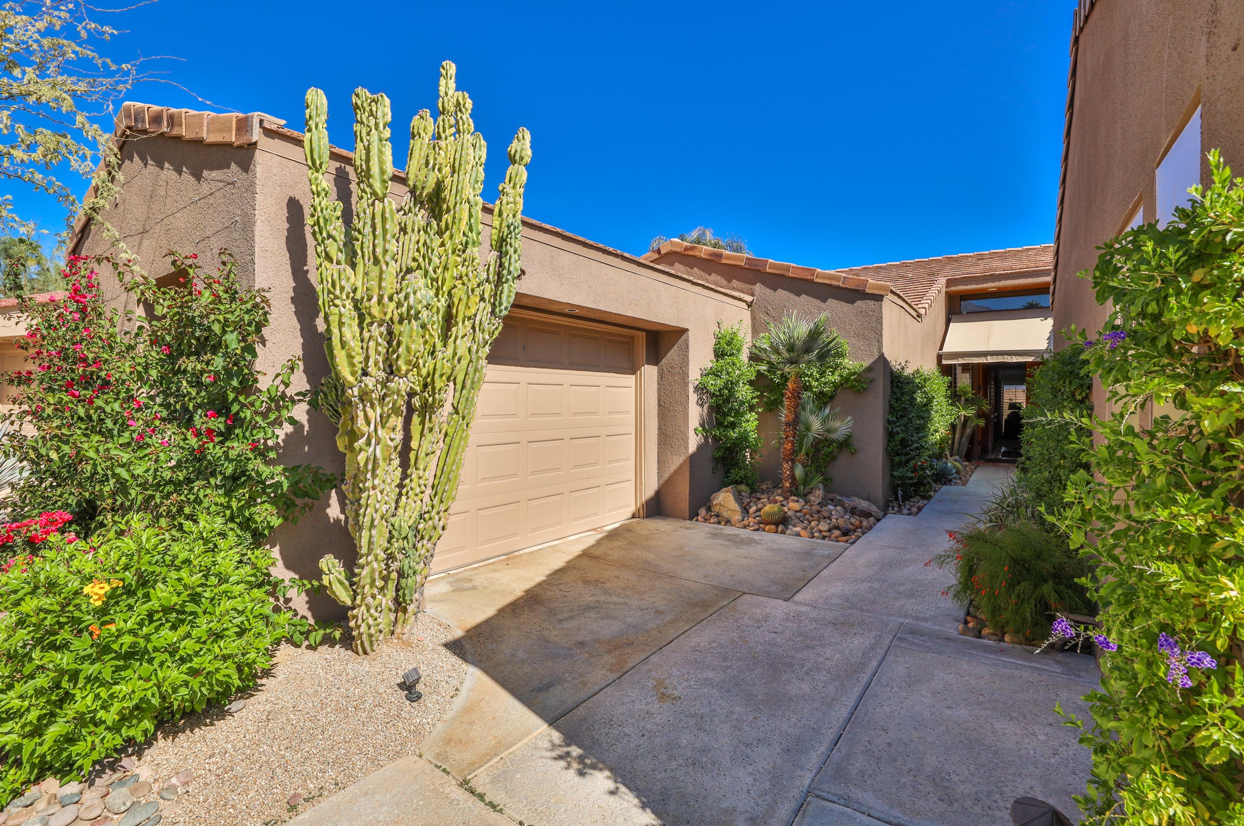 73160 Irontree Dr, Palm Desert, CA 92260-6901