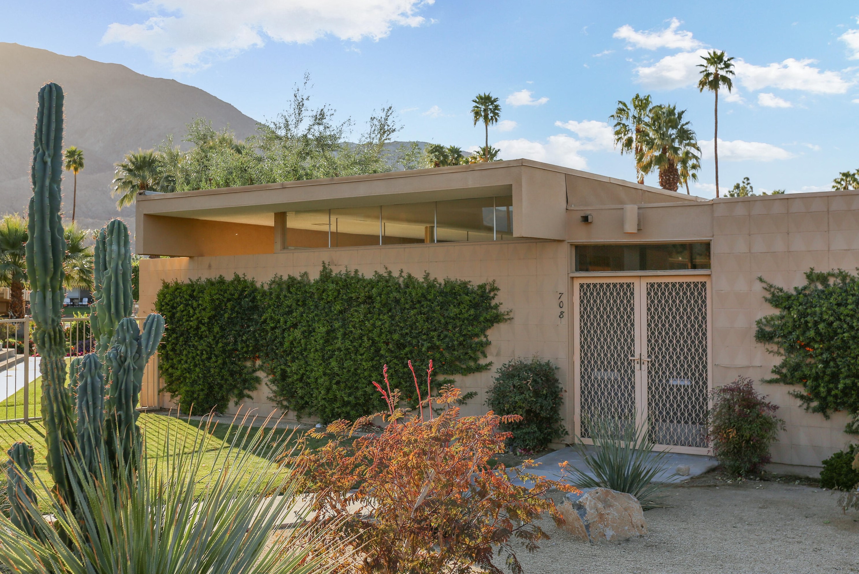 72769 El Paseo, Palm Desert, CA 92260-3454