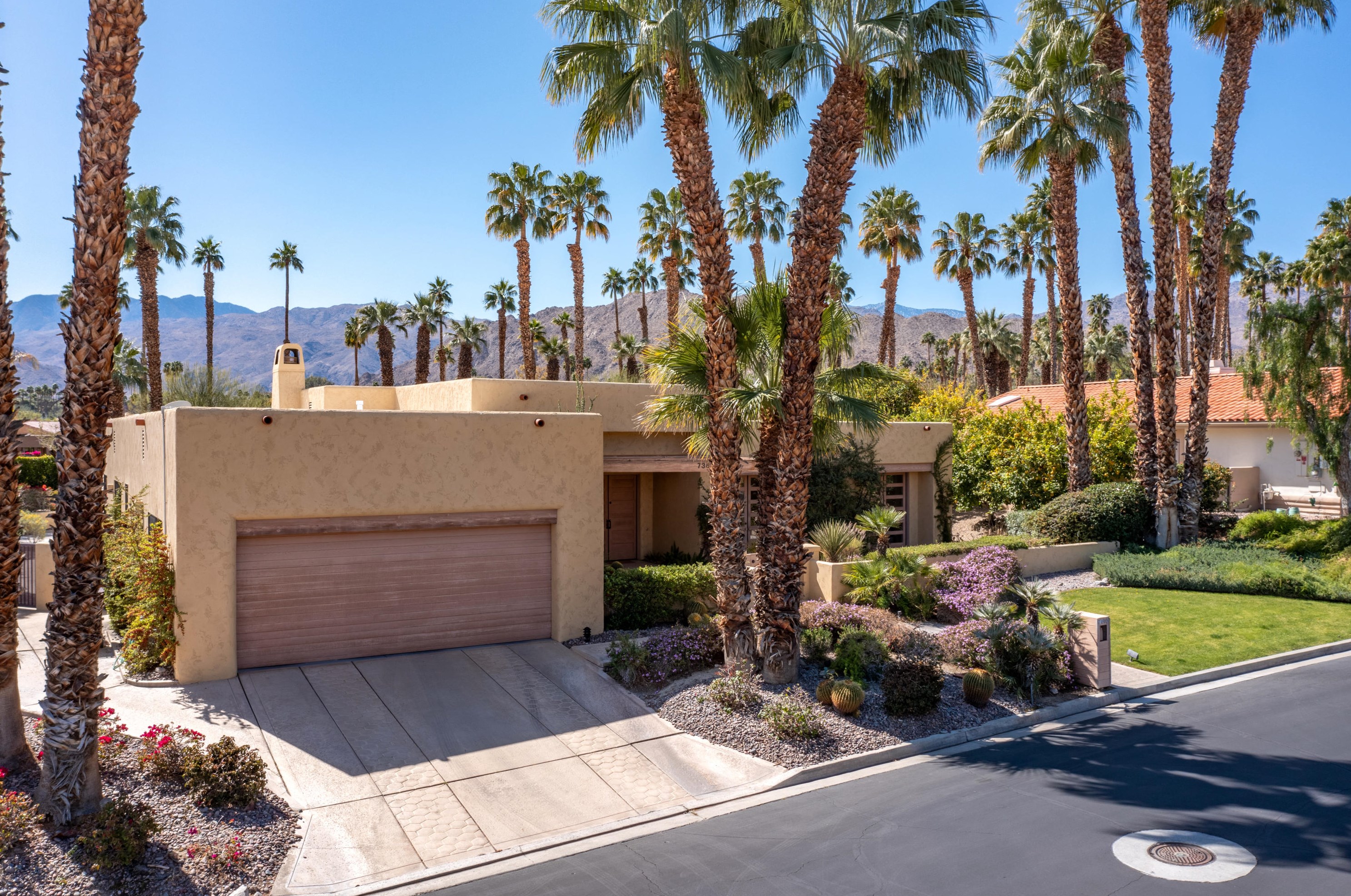 73669 Agave Ln, Palm Desert, CA 92260-6655