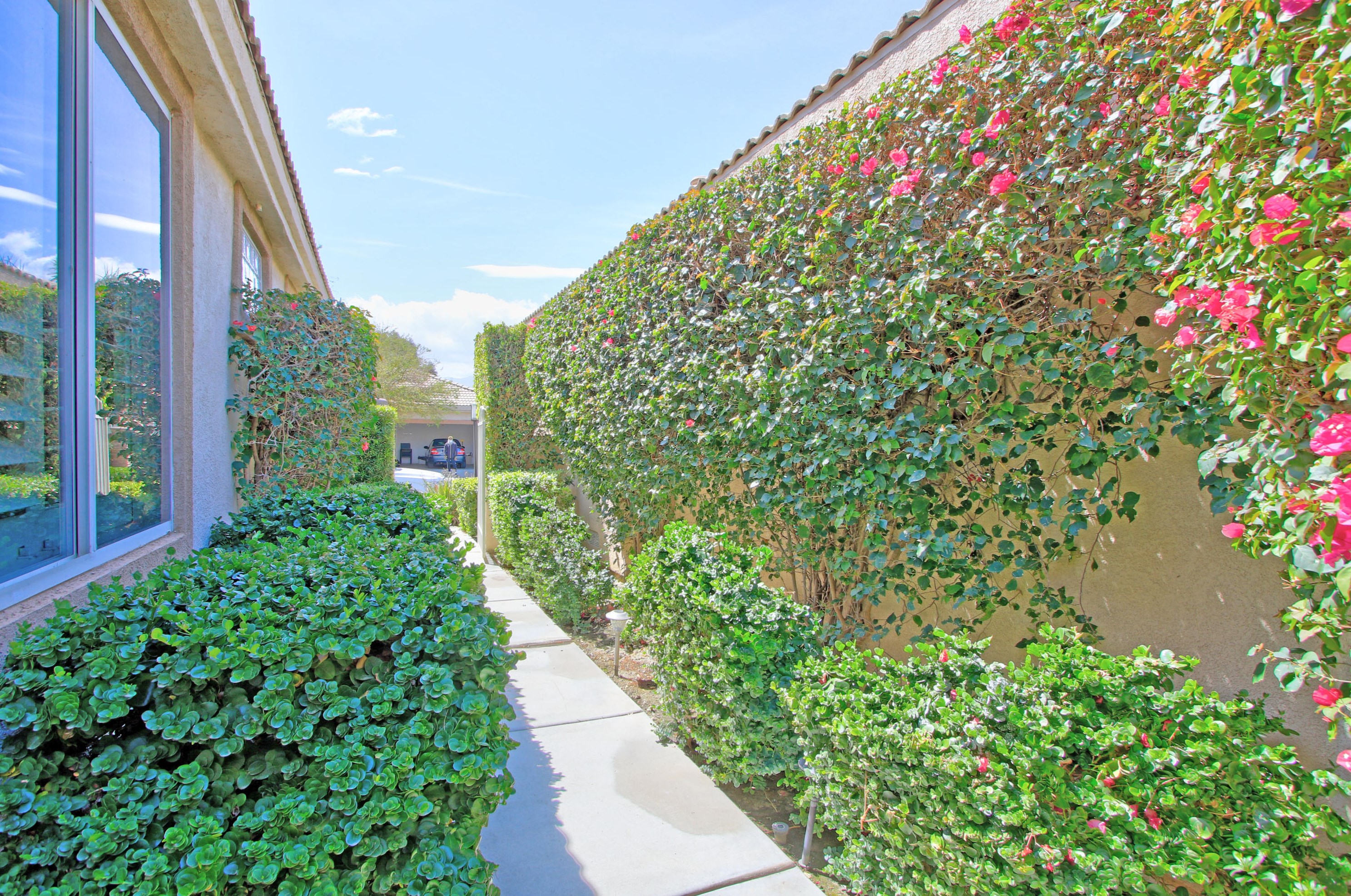 29726 Laguna Dr, Cathedral City, CA 92234-7492