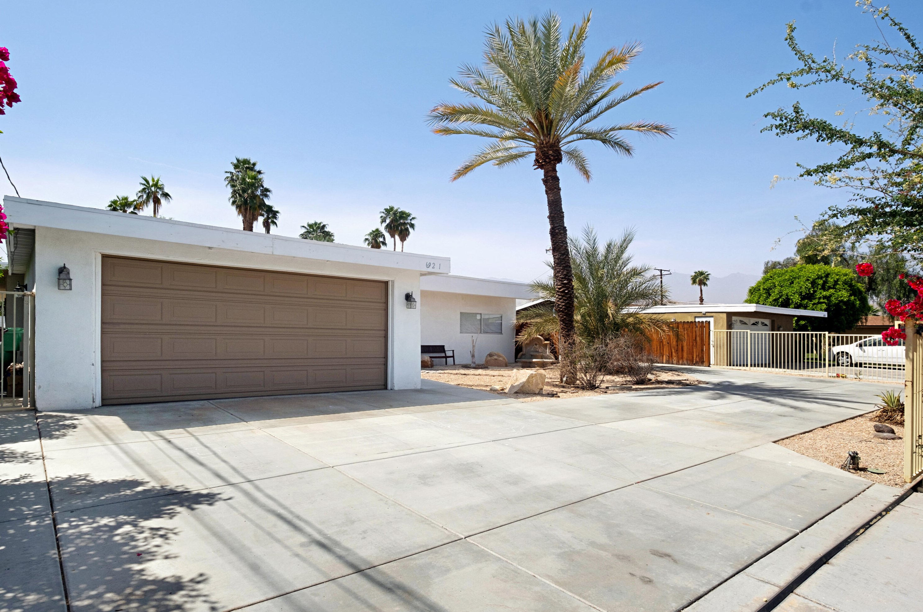 69211 35th Ave, Cathedral City, CA 92234-7004