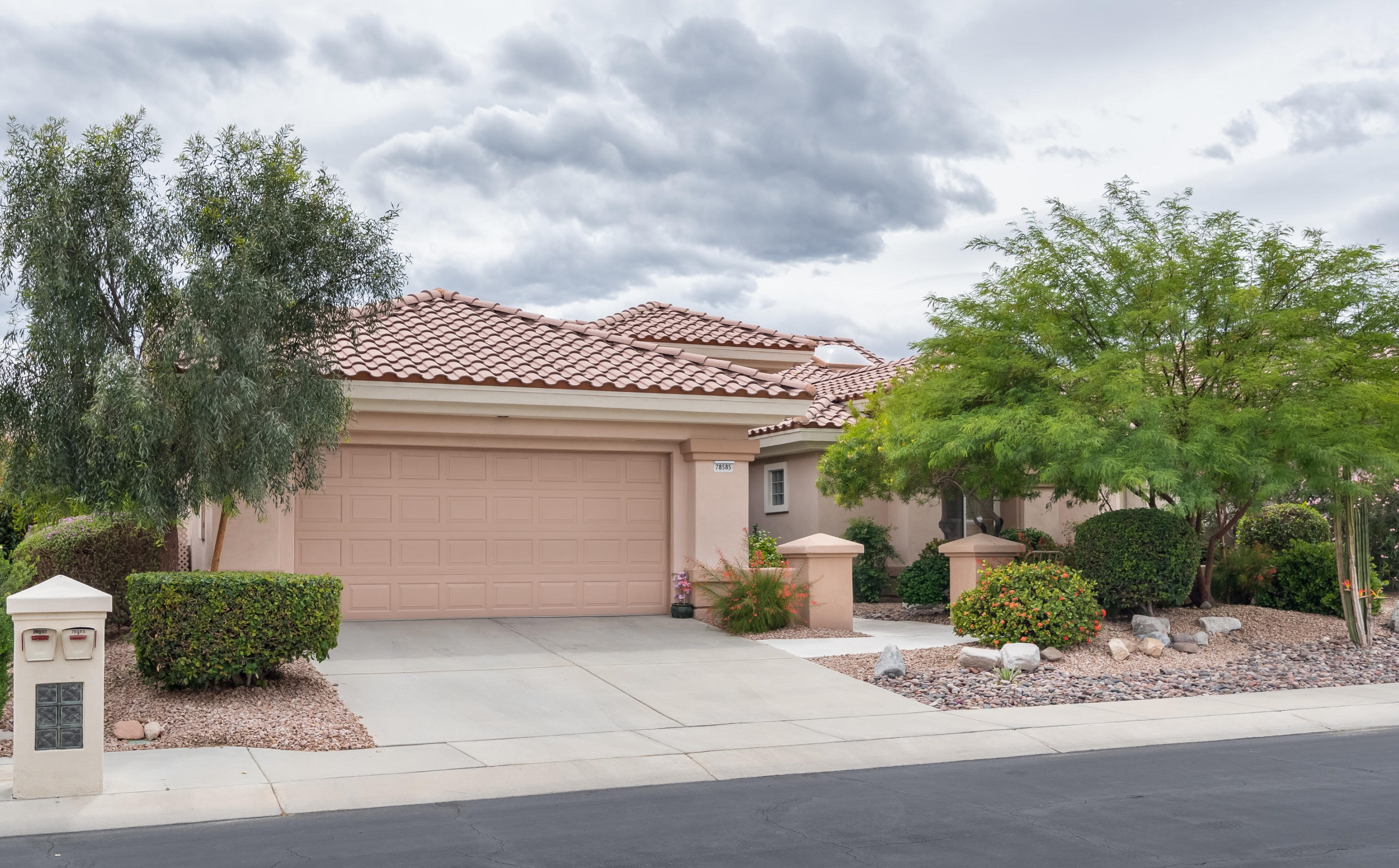 78585 Autumn Ln, Palm Desert, CA 92211-1418