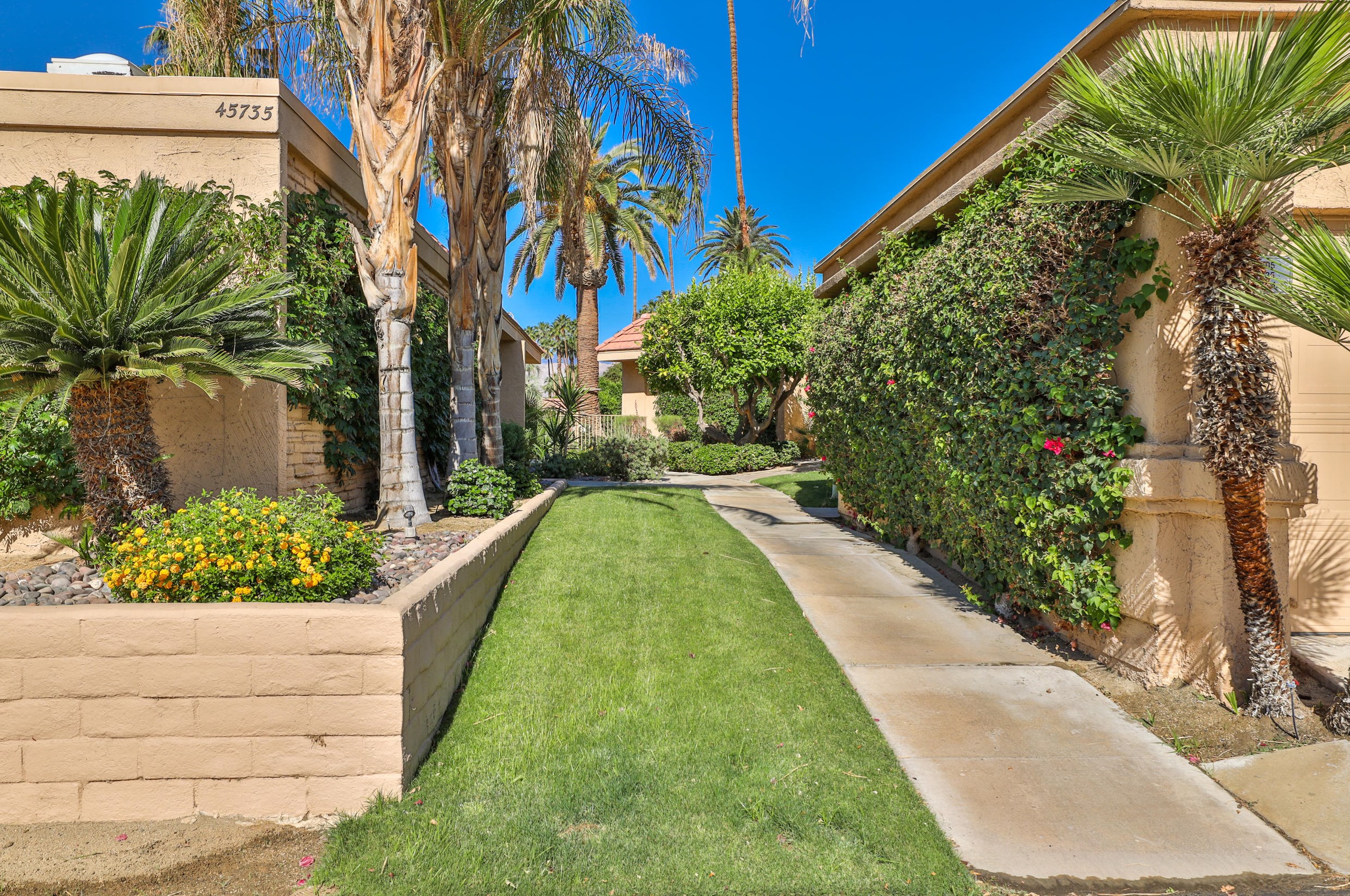 45705 Pima Rd, Palm Desert, CA 92210-8930