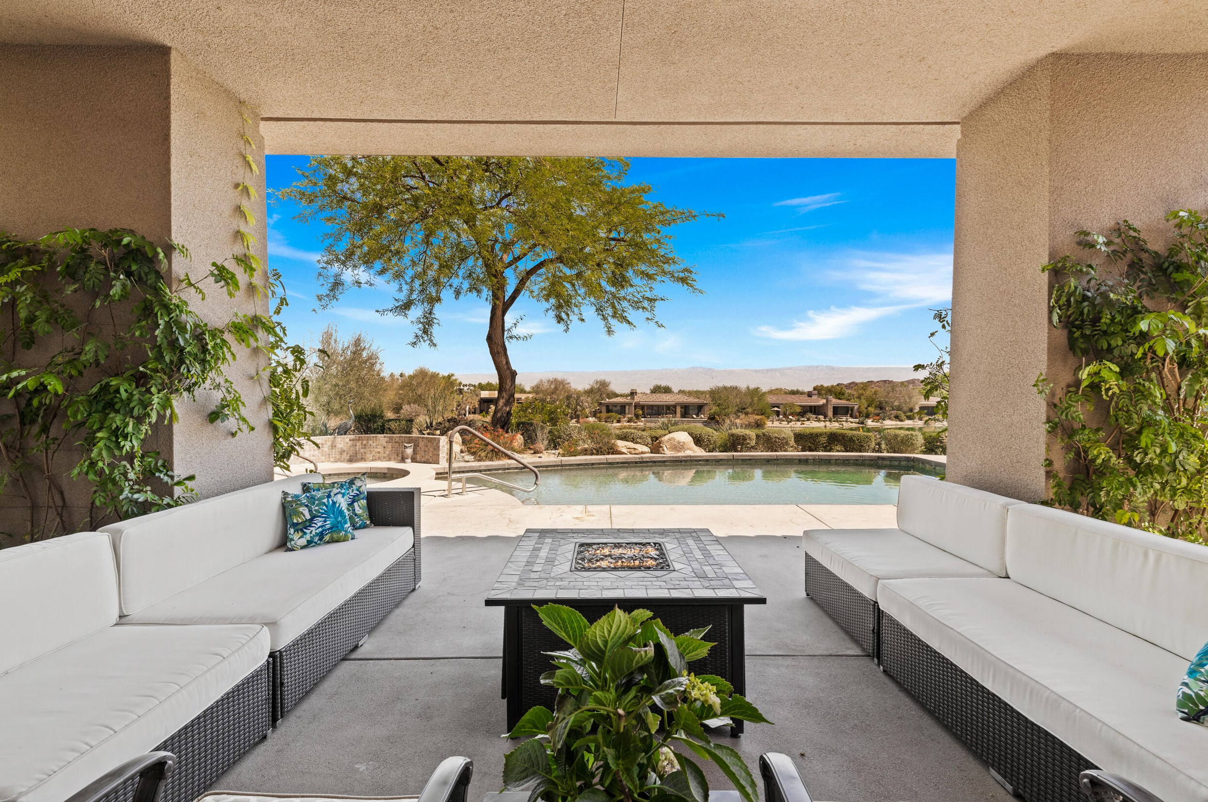 73848 Desert Bloom Trl, Palm Desert, CA 92260-6848