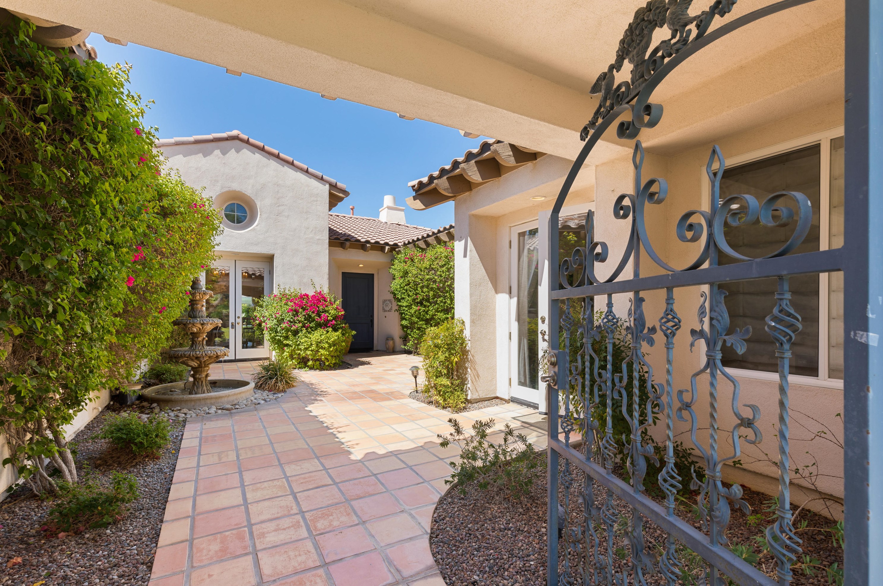 3 Pinewood Cir, Rancho Mirage, CA 92270