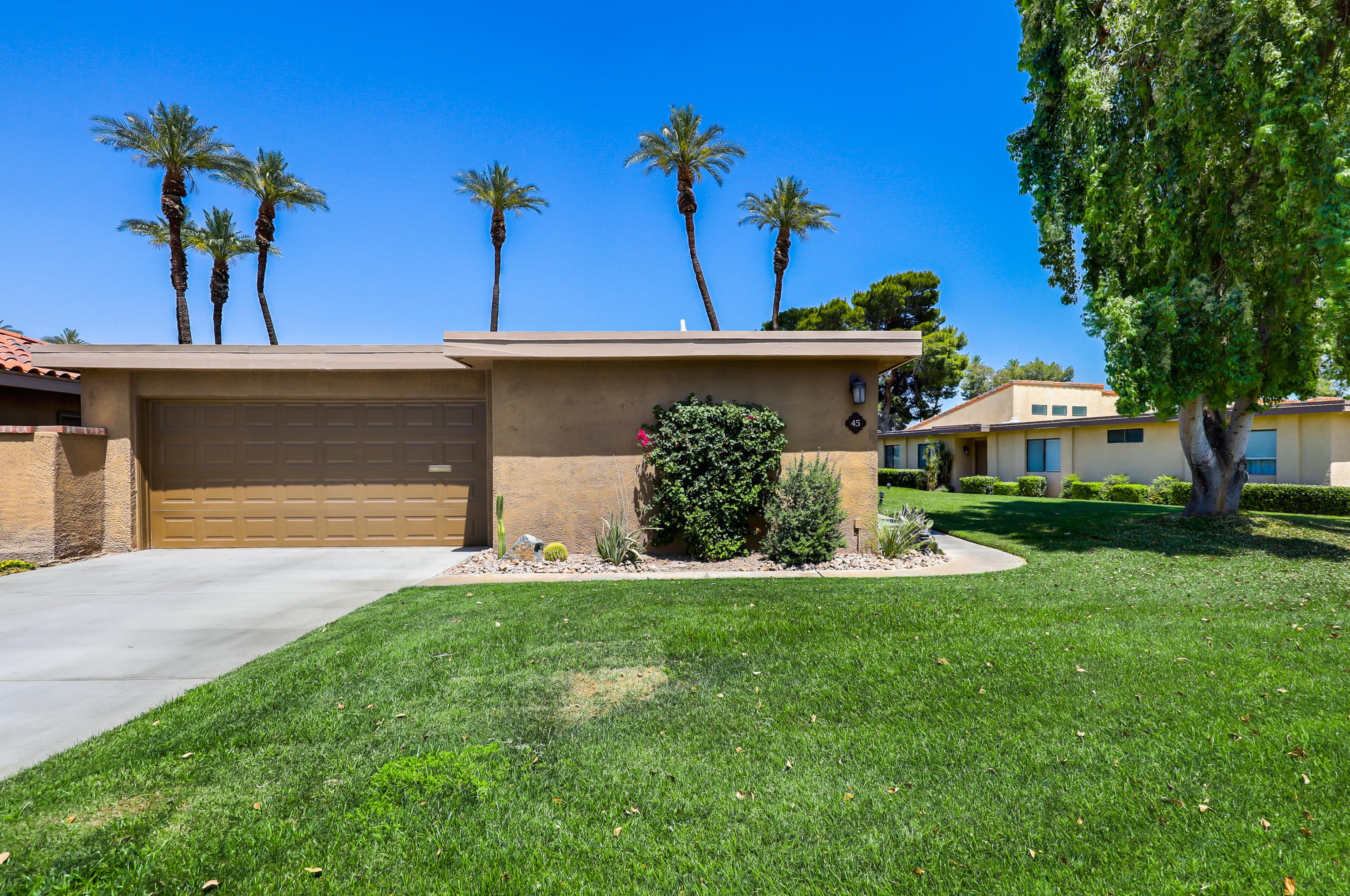45 Sunrise Dr, Rancho Mirage, CA 92270