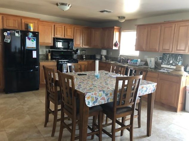 2138 Riviera Dr, Blythe CA  92225-4154 exterior