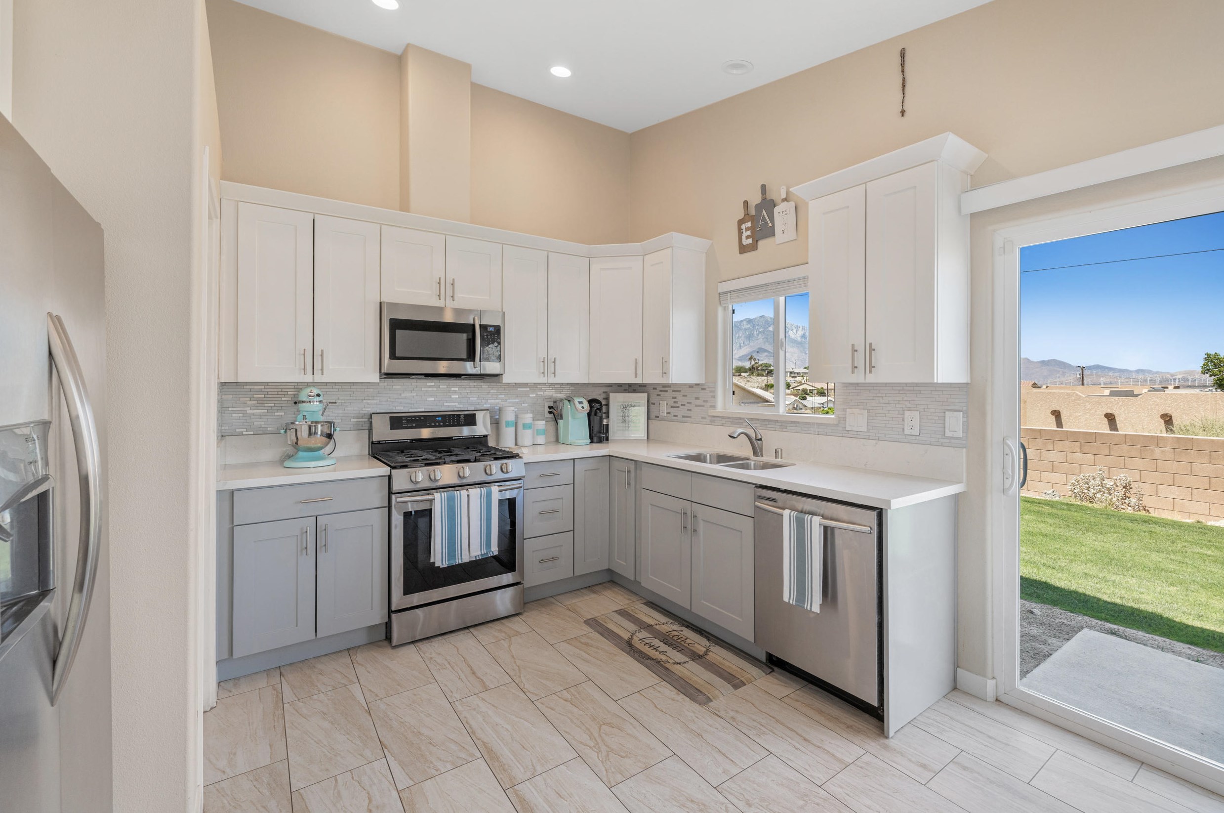 13589 Hidalgo St, Desert Hot Springs, CA 92240