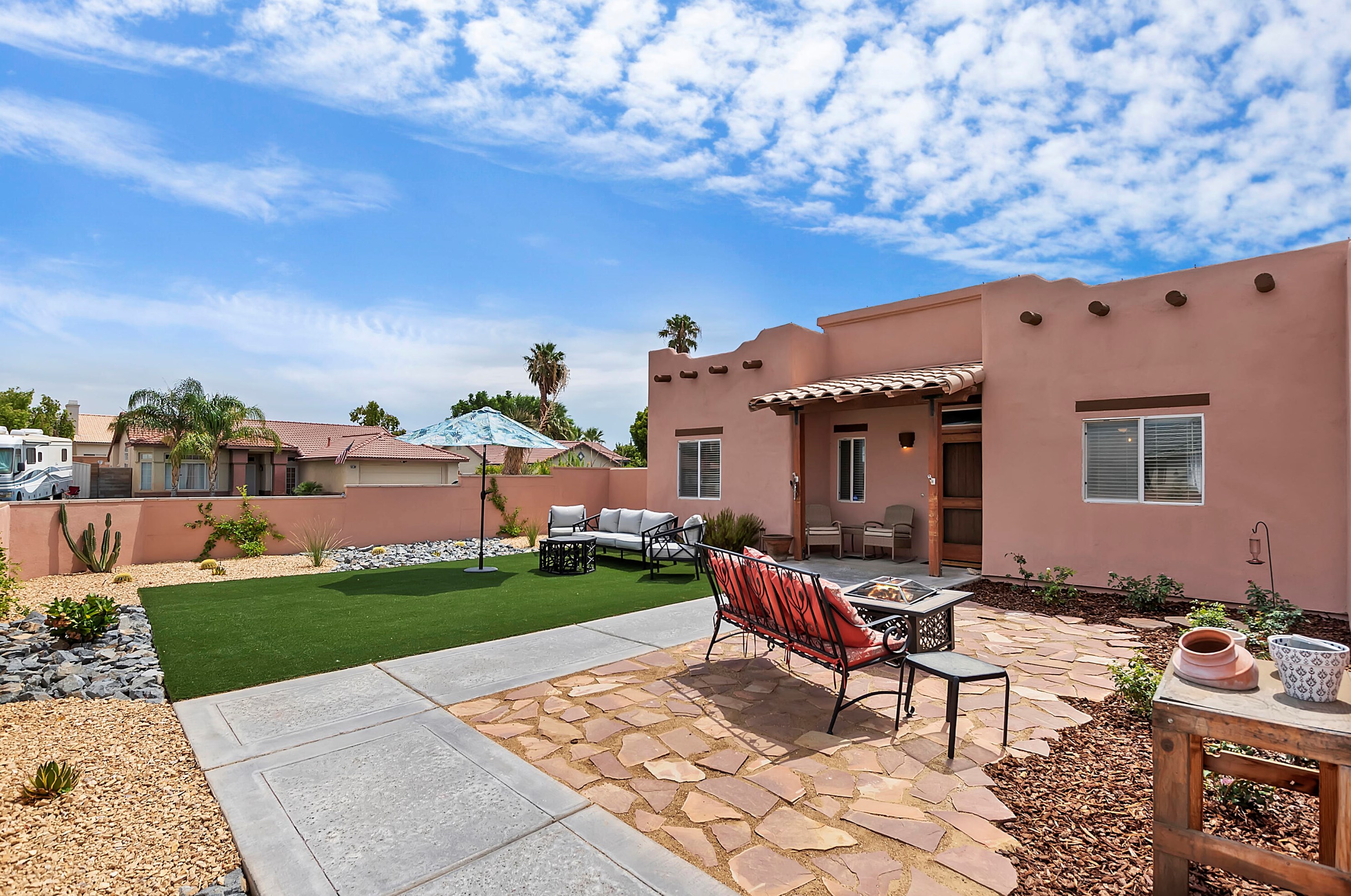 30476 Seminole Ct, Cathedral City CA  92234-6107 exterior