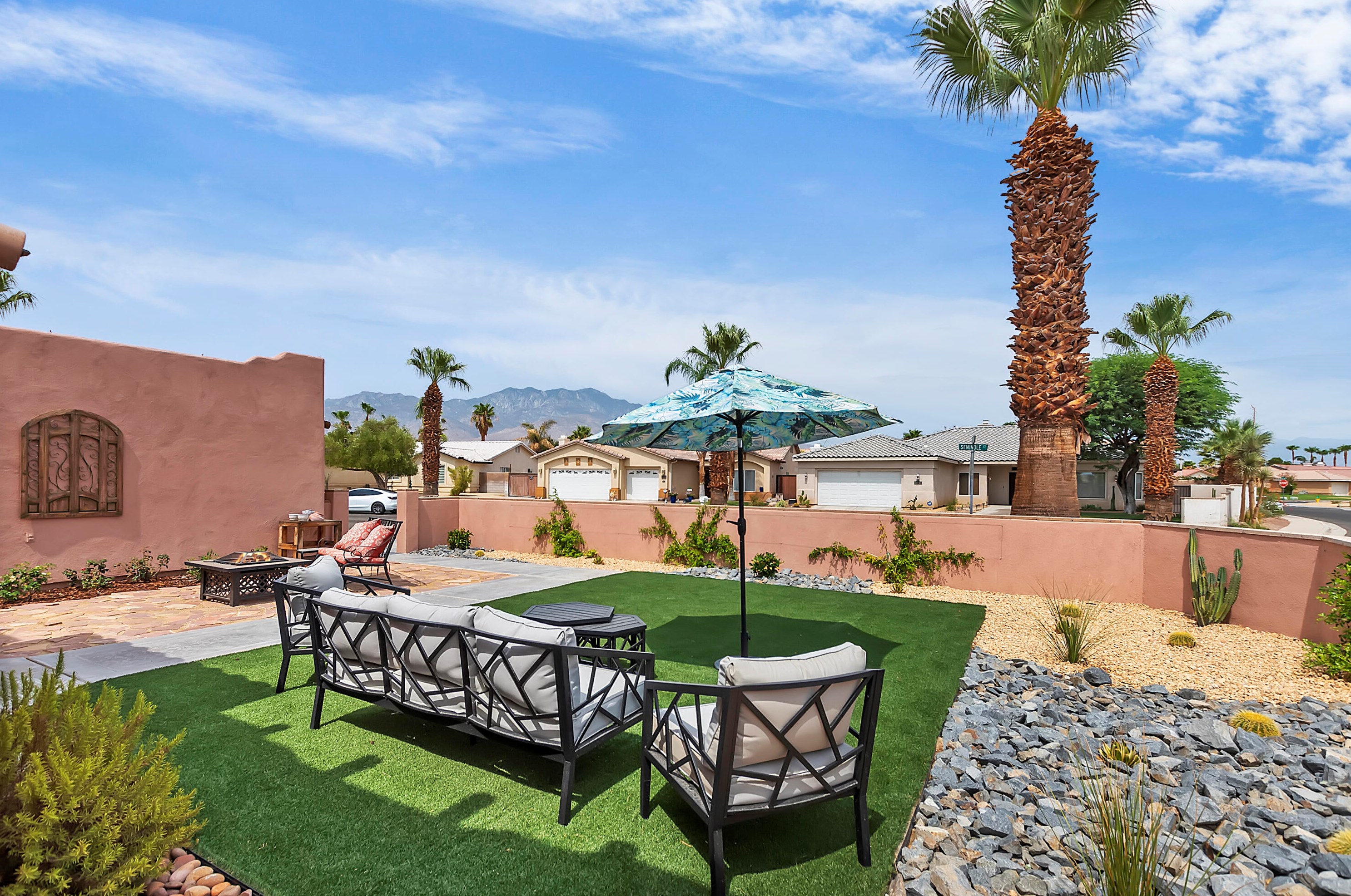 30476 Seminole Ct, Cathedral City CA  92234-6107 exterior